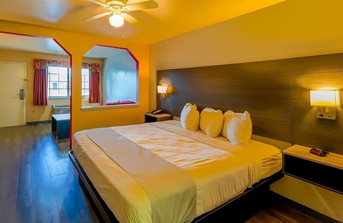 Sweet Home Hotel | Get Ready for Blissful Getaway! With Outdoor Pool Access, and Free Parking!