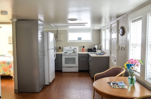 Kure Beach Cottage | Get Swept Away into the Serenity of Kure Beach
