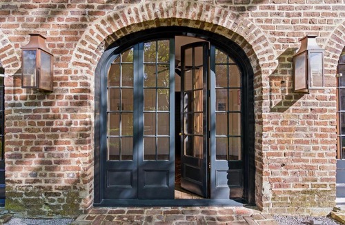 Harleston Village House | Gibbon House at Casa Zoe