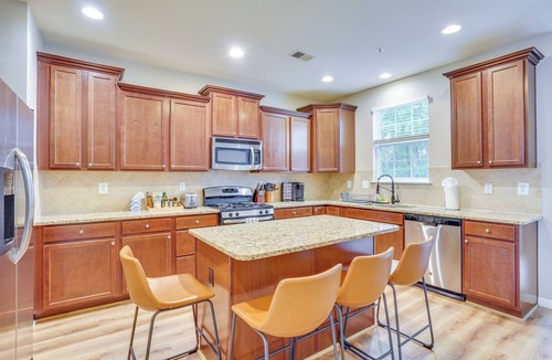 Glen Burnie House | Glen Burnie Vacation Rental w/Private Deck!