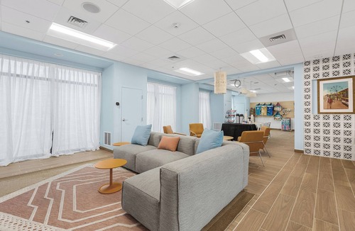 Wilmington Beach Hotel | Golden Sands Carolina Beach Oceanfront, Tapestry by Hilton