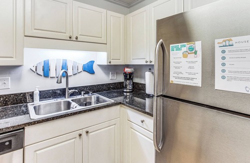 Vaught Apartment | Golf Cart & Pool Access! Condo in Myrtle Beach