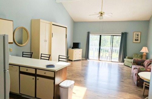 Surfside Beach Apartment | Golf Colony 14-E