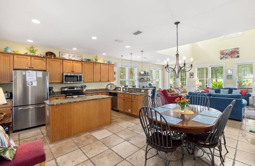 Laurel Grove House | GOLF COURSE view home- Golf Cart - FREE Activities-Pool & Hot tub