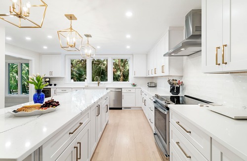 West Beach House | Golf course views, easy beach walk!