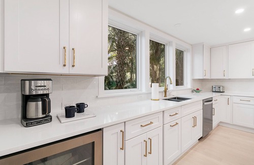 West Beach House | Golf course views, easy beach walk!