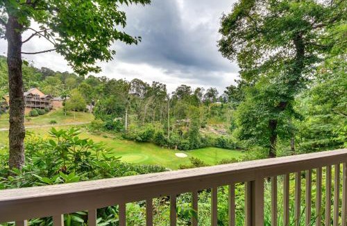 Mountain Air House | Golfer's Oasis! Mtn Cabin w/Balcony in Burnsville