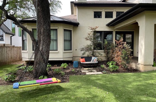 Tarrytown House | Gorgeous 4 Bedroom Home Minutes to Downtown in Central Austin!