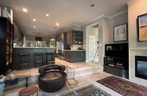 Austin Condo | Gorgeous 4-bedroom home in Westlake, Eanes school district.