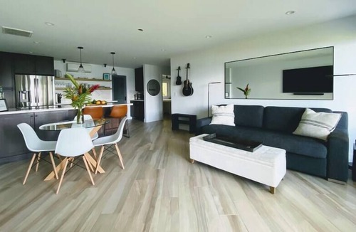 Maalaea Condo | Gorgeous Modern Maui Beachfront- 2 sups Included!