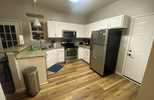 Charlotte House | Gorgeous spacious manor house close to UNCC and uptown Charlotte