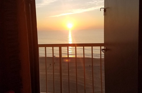 Dam Neck Condo | Gorgeous VA Beach Oceanfront 2BR/2B/2 Balcony Condo