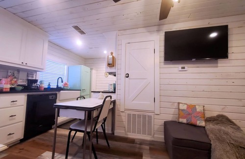 Maud Cabin | Gram’s Place