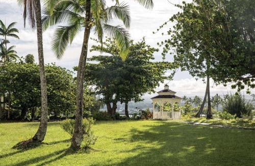 Kapoho Resort | Grand Naniloa Hotel, a Doubletree by Hilton