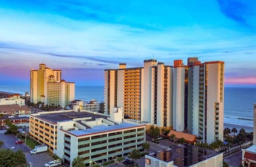 Myrtle Beach Apartment | Grand Oceanfront 1Br Suite, Dogs OK! 710