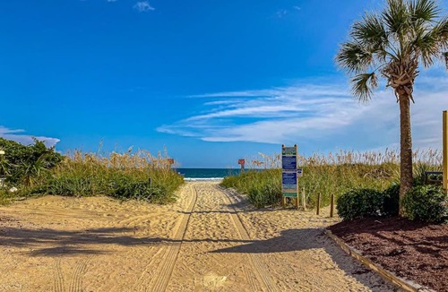Crescent Beach Apartment | Grand Strand Resorts III 25
