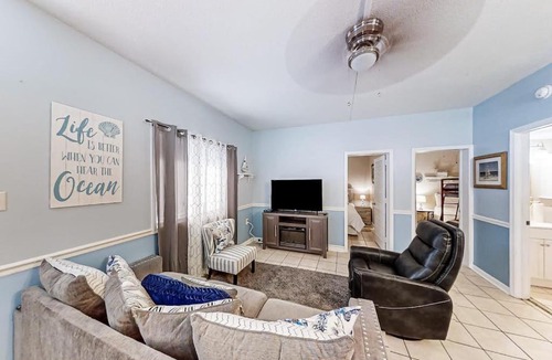 Crescent Beach Apartment | Grand Strand Resorts III 25