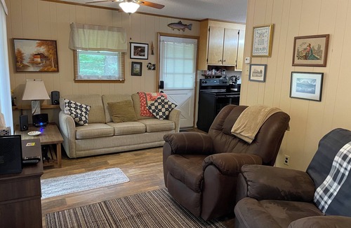 Newland Cabin | Grandfather Mountain Cabin in Linville Land Harbor