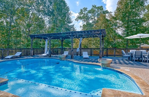 Montgomery House | Great Escape with Private Pool and Deck