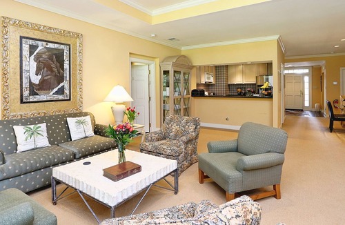 Chapel Hill House | Great For Corporate/Executive/Family Retreats; 8 Mins To UNC, Dining/Shops