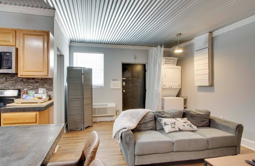 Greenwood Apartment | Greenwood Apt: 2 Mi to Self Regional Med Center!