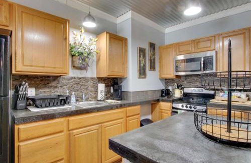 Greenwood Apartment | Greenwood Apt: 2 Mi to Self Regional Med Center!
