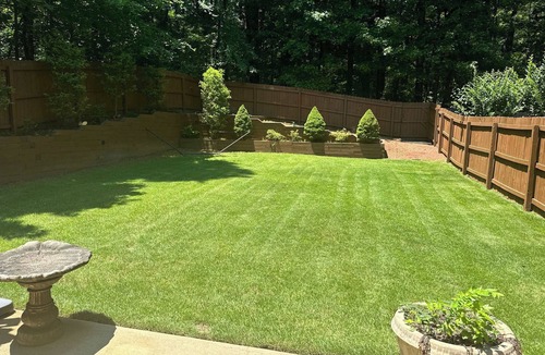 Lawrenceville House | Grenier Garden BNB|Private Backyard & Great WiFi