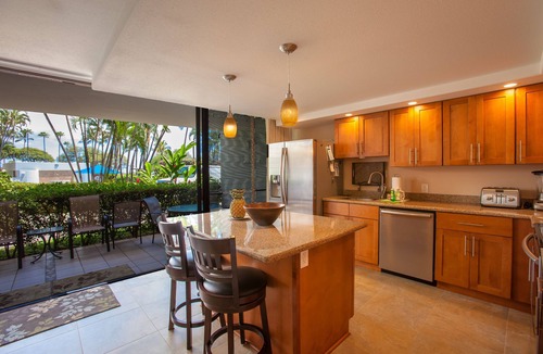 Kihei Condo | Ground-Floor Condo | Across from Kamaole Beach III | Spacious w/large Lanai