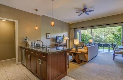Honokowai Apartment | GROUND FLOOR DIRECT ACCESS with private outdoor yard space luxury resort condo