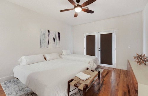 Rosewood House | Group friendly location near downtown activities, long term availability