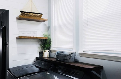 Ventnor City House | Group Friendly Ventnor Home Close to AC Convention Center, Nightlife and Casinos
