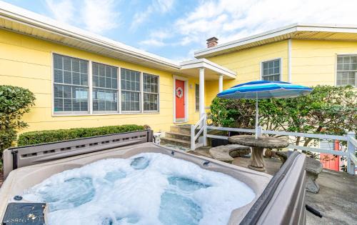 Southern Shores House | Gypsea Rose - Southern Shores, Oceanfront, Ocean View, Hot Tub, Pets OK, Flex Stays