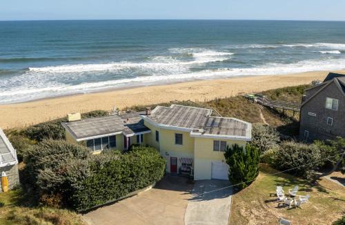 Southern Shores House | Gypsea Rose - Southern Shores, Oceanfront, Ocean View, Hot Tub, Pets OK, Flex Stays