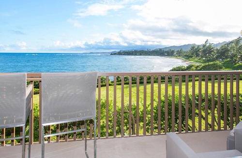 Wailua House Lots Condo | H-G-T-V type Renovation, Million Dollar view starting at only $210/night!