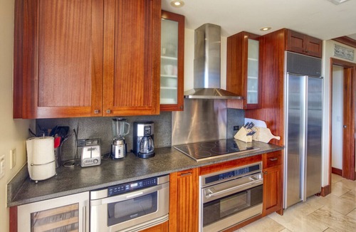 Ko Olina Condo | Hale Healani B-705 Stunning Views of the ocean SEPTEMBER SPECIAL BOOK 6 NIGHTS AND GET 1 NIGHT FREE