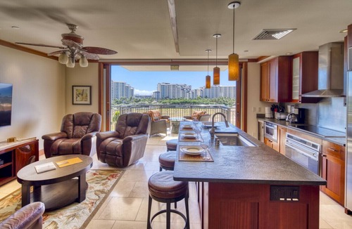 Ko Olina Condo | Hale Healani B-705 Stunning Views of the ocean SEPTEMBER SPECIAL BOOK 6 NIGHTS AND GET 1 NIGHT FREE