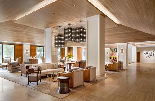 Waikiki Hotel | Halepuna Waikiki by Halekulani - NO RESORT FEE