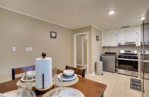 Hinesville House | Half-Mi to Dtwn: Hinesville Family Home w/Yard!
