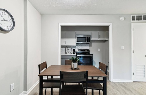 Cumberland Apartment | Halsten at Vinings 3406 Spacious 1 Bed 1 Bath