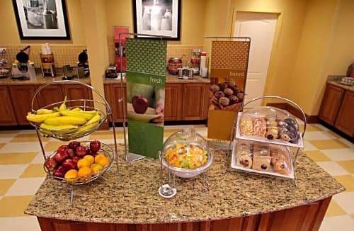 Coliseum Central Hotel | Hampton Inn Hampton-Newport News