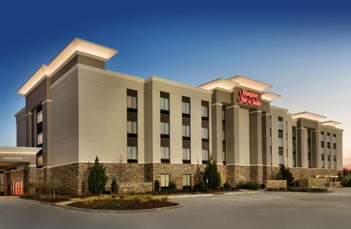Monroe Hotel | Hampton Inn and Suites Monroe