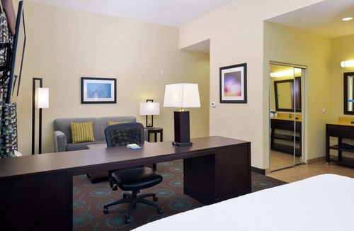 Beeville Hotel | Hampton Inn Beeville