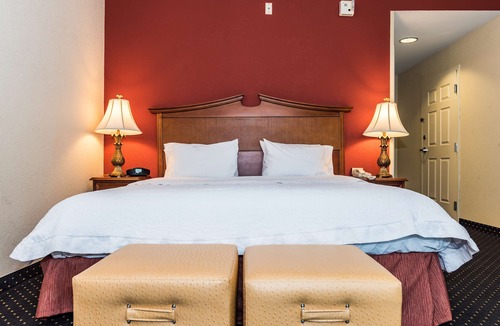 Easton Hotel | Hampton Inn Easton