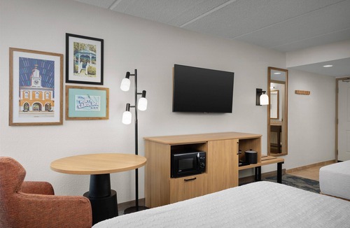 Westover Hotel | Hampton Inn Fayetteville Fort Bragg