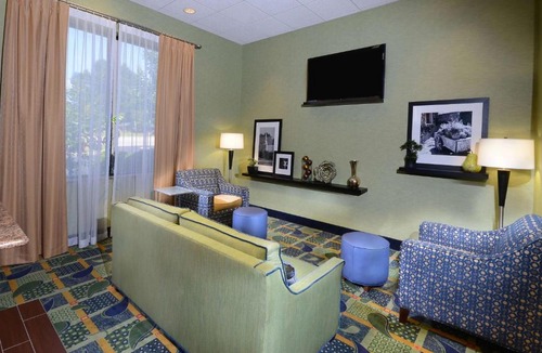Roxboro Hotel | Hampton Inn Roxboro
