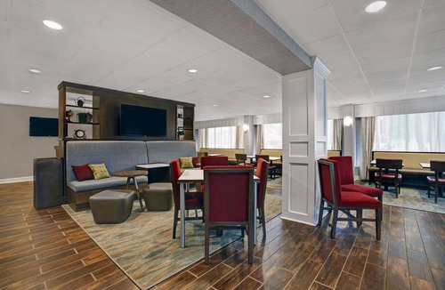 South Salisbury Hotel | Hampton Inn Salisbury