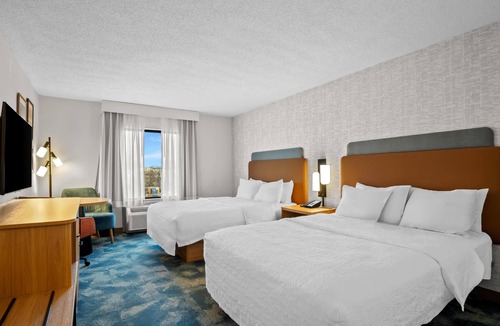 Canton Hotel | Hampton Inn & Suites Detroit-Canton