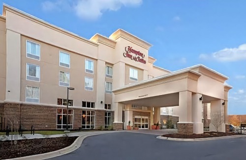 Huntersville Hotel | Hampton Inn & Suites Huntersville