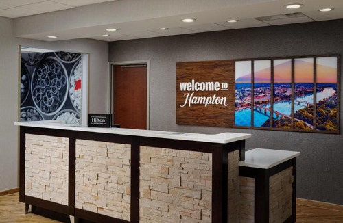 Waynesboro Hotel | Hampton Inn Waynesboro