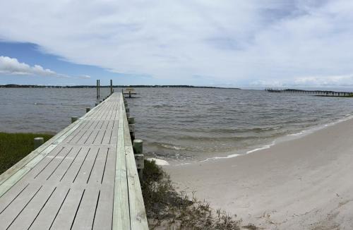 Oak Hammock House | Harkers Hideaway - Waterfront with Private Beach